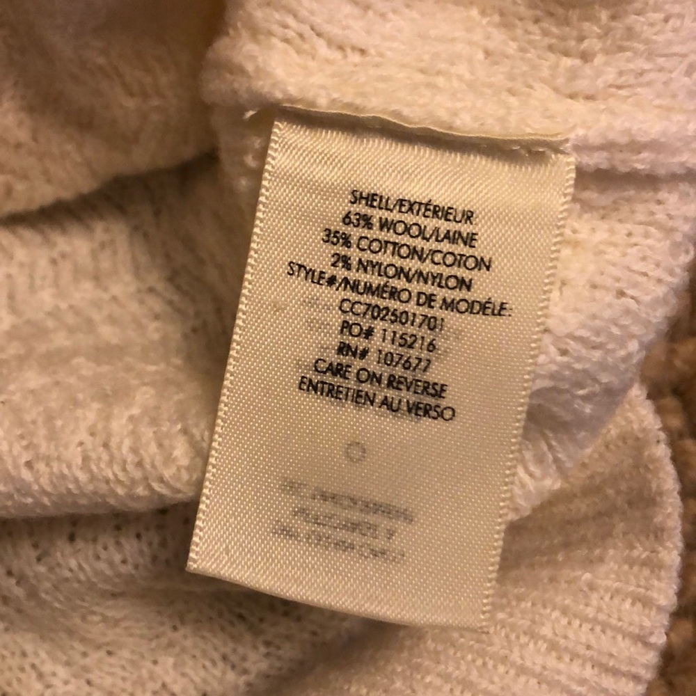 Alice & Olivia boxy and cropped white sweater - Picture 3 of 5